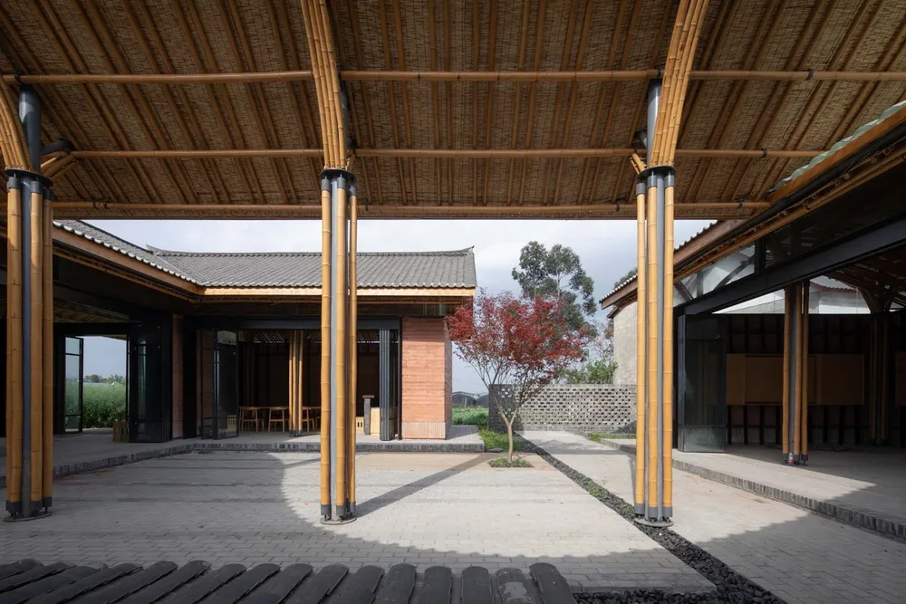 BIM建筑|成都金堂圆觉寺村村民中心 / 在行建筑