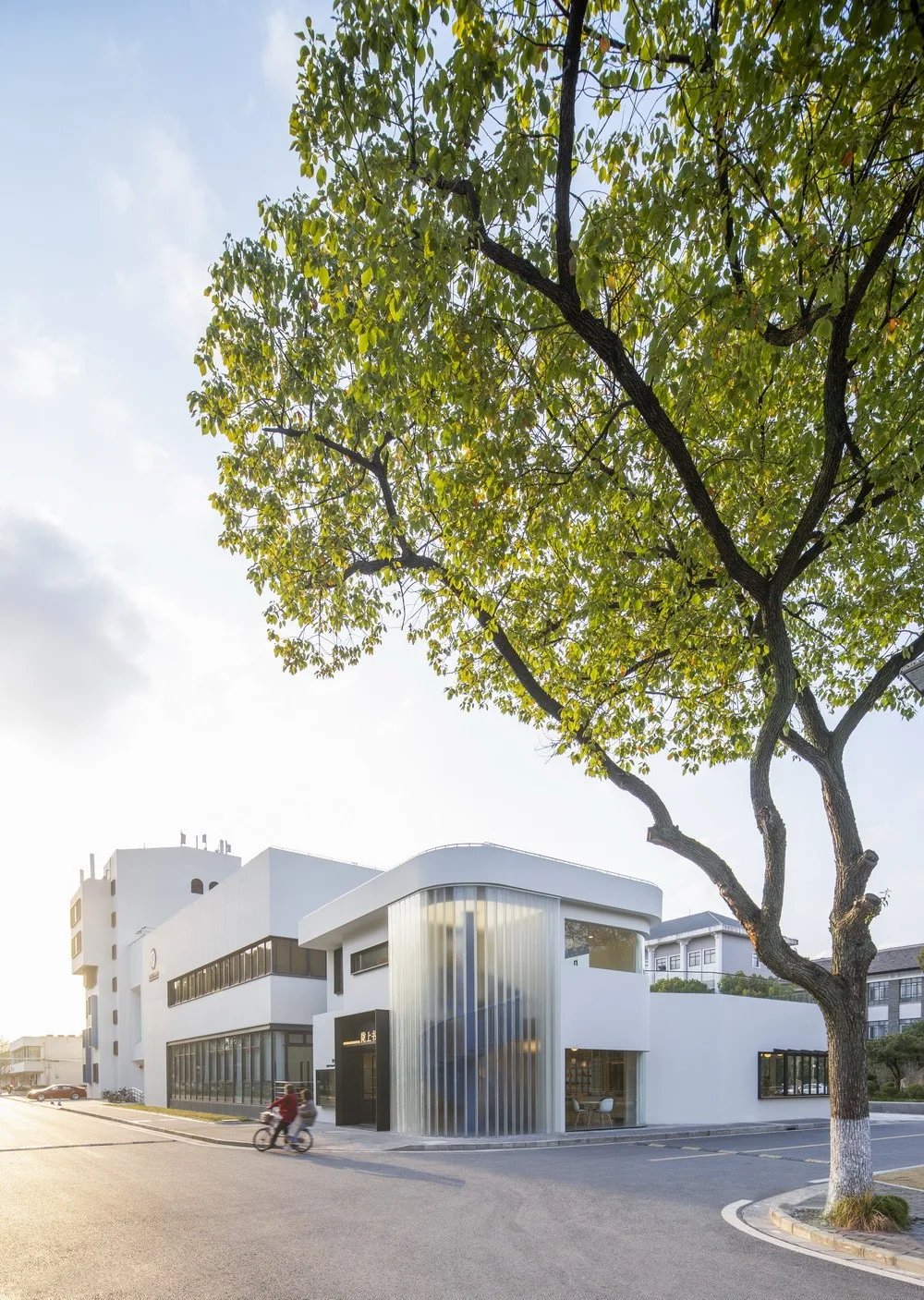BIM建筑|华东理工大学陇上书店建筑更新—光与记忆的场所重塑/畎亩建筑