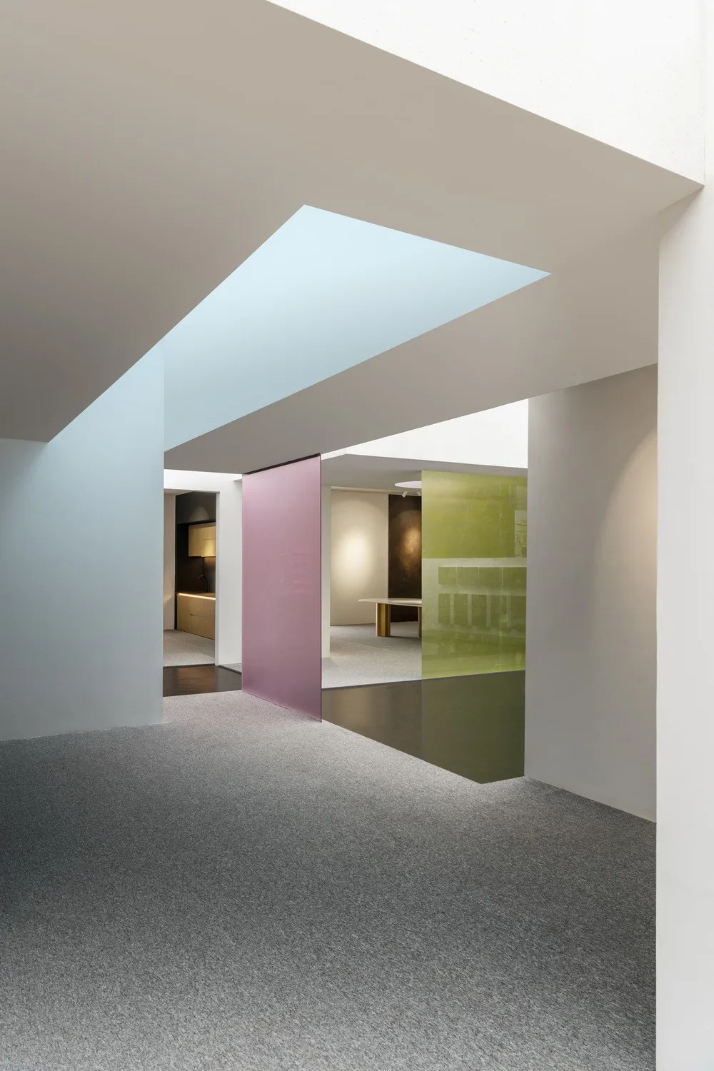 BIM建筑|将至上主义绘画转译成三维空间：层岩叠影展厅/朴居设计研究室