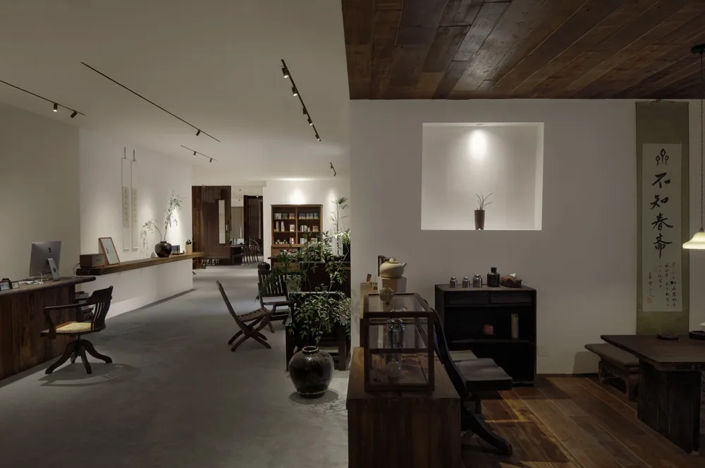 BIM建筑|在成都城中安放一片山林，是以不知春斋茶宿/ 时地建筑
