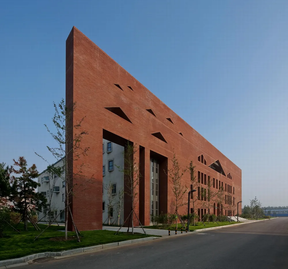 BIM建筑|东北大学文科2楼/THAD清华建筑设计院 庄惟敏