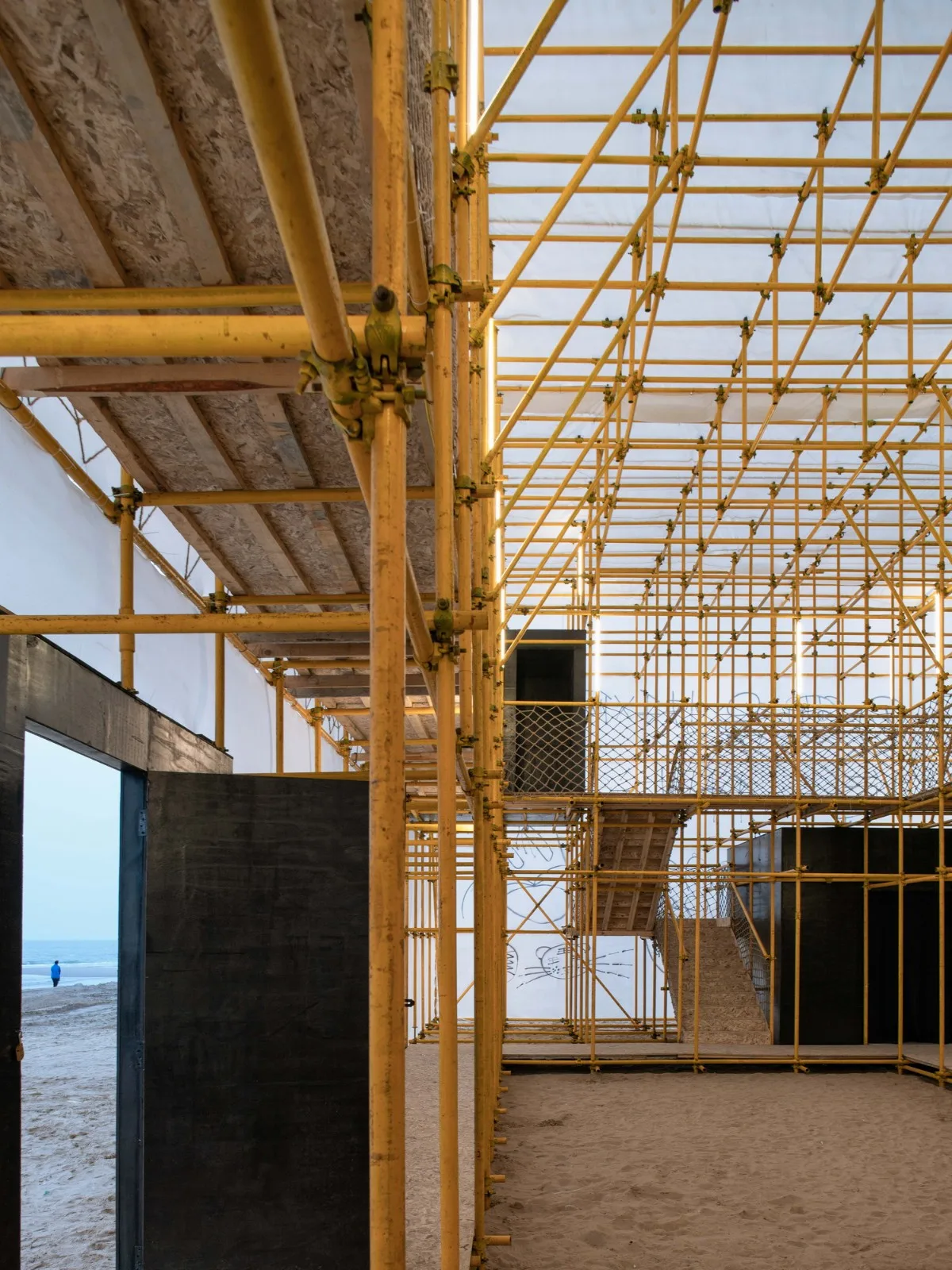 BIM建筑|晃神儿空间—阿那亚戏剧节“候鸟300”海滩临时美术馆/合木建筑工作室