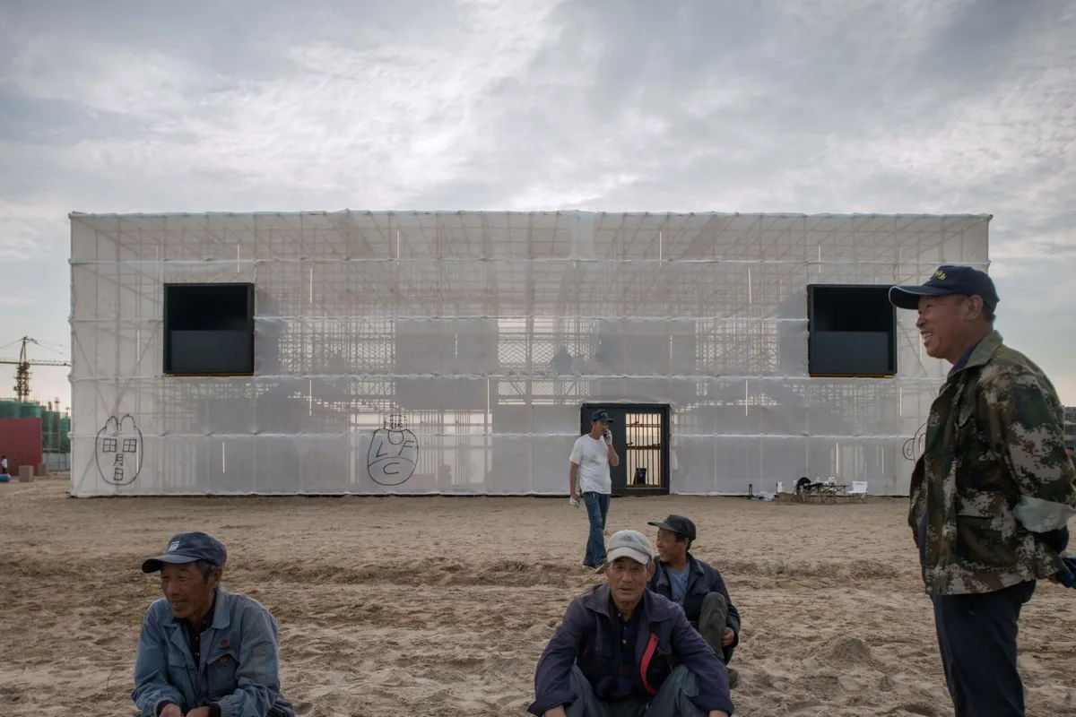 BIM建筑|晃神儿空间—阿那亚戏剧节“候鸟300”海滩临时美术馆/合木建筑工作室