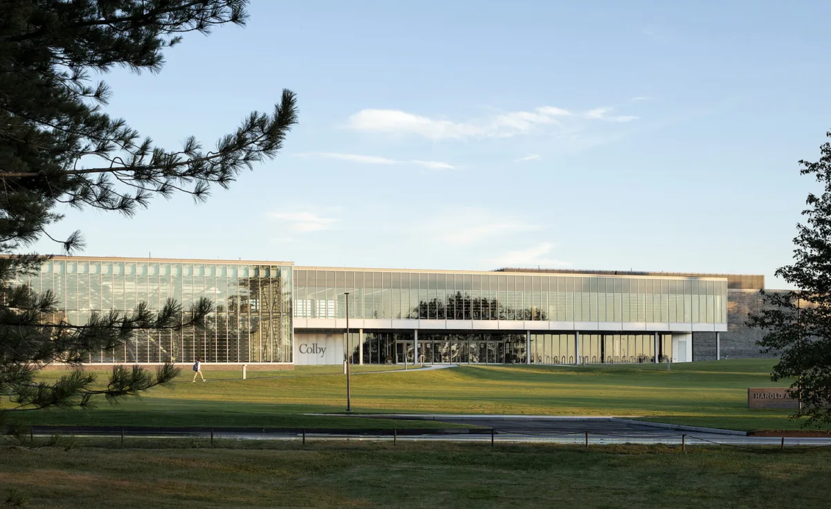BIM建筑|白色方块-科尔比学院体育娱乐中心 Harold Alfond / Hopkins Architects + Sasaki