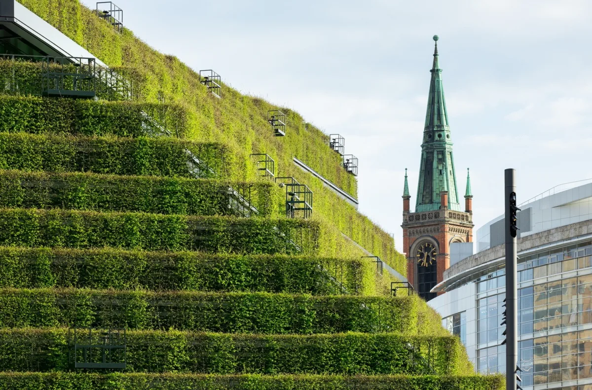 BIM建筑|欧洲最大的绿色立面建筑 Kö-BogenII 商业综合体 / ingenhoven architects