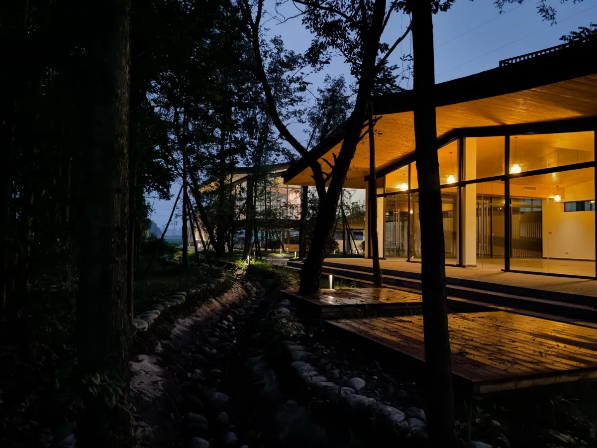 BIM建筑|最好的粮油在田间——耕田上的院子，村落中的乐园/小隐建筑事务所