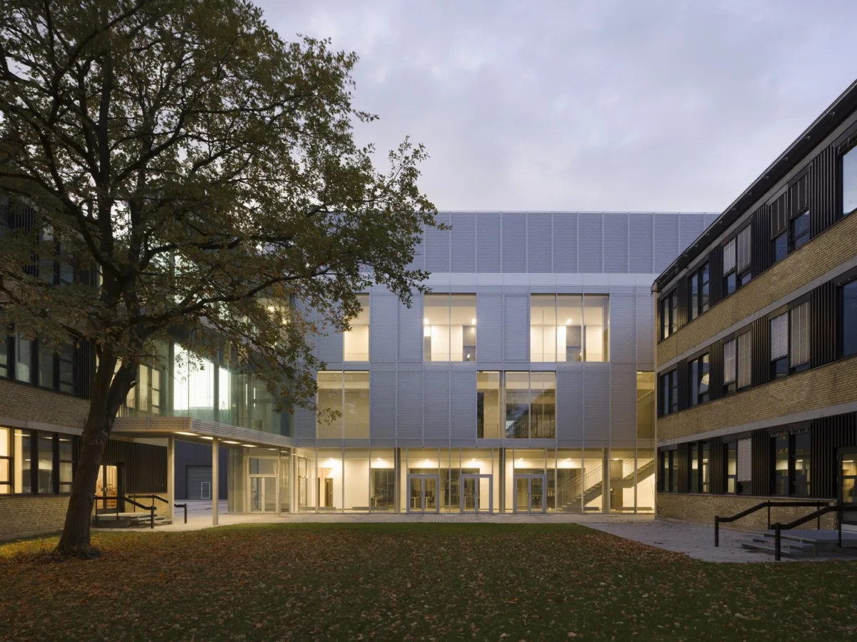 BIM建筑|丹麦技术大学生物工程研究实验楼 / Mikkelsen Architects