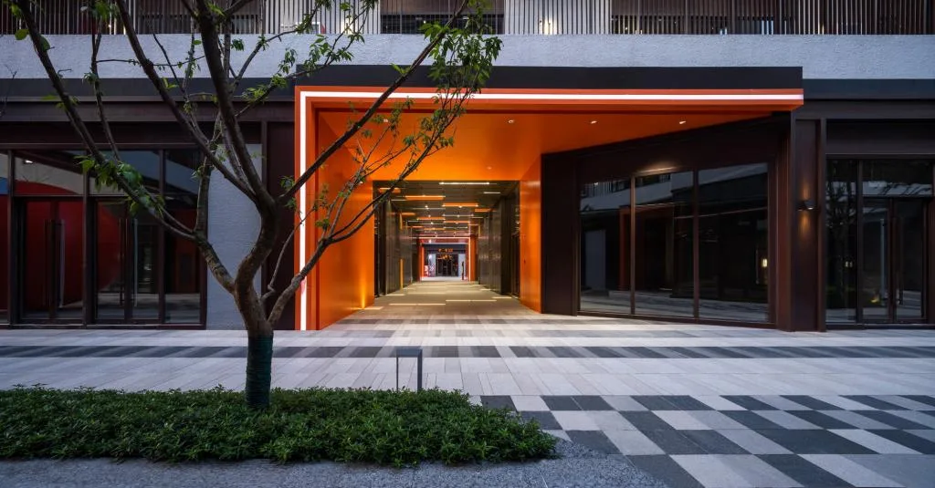 BIM建筑|打开脑洞、创意回路——8号桥沈半路文创办公园区改造 / 予舍予筑