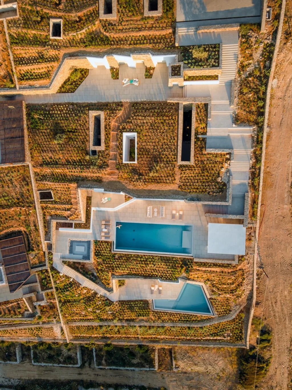 BIM建筑|安提帕洛斯岛的地下私人别墅 / Tsolakis Architects