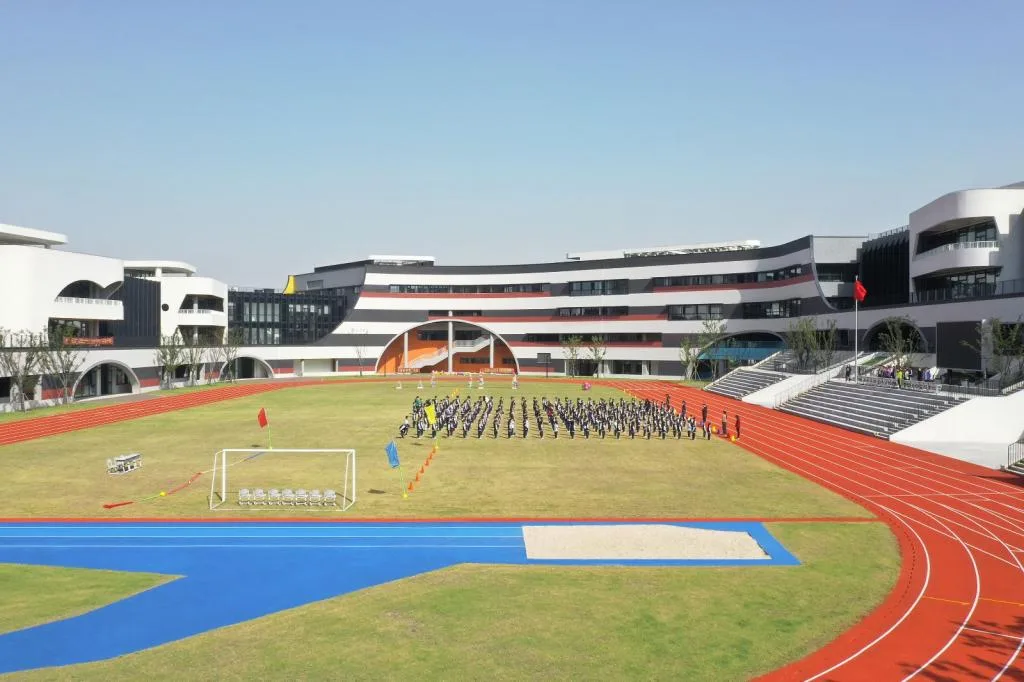 BIM建筑|苏州科技城天佑实验小学及幼儿园 / BAU