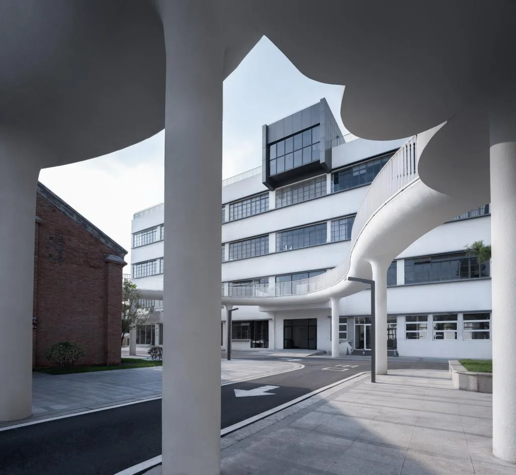 BIM建筑|​基于创新的旧改策略：江南绣衣厂 / 米丈建筑