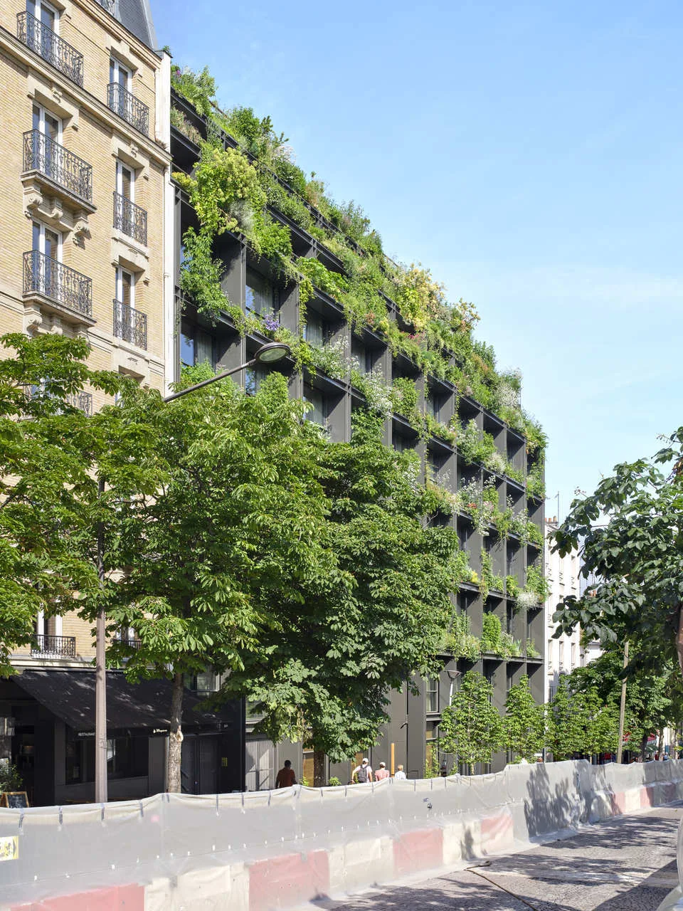 BIM建筑|未来城市缩影：M大楼 / Triptyque Architecture