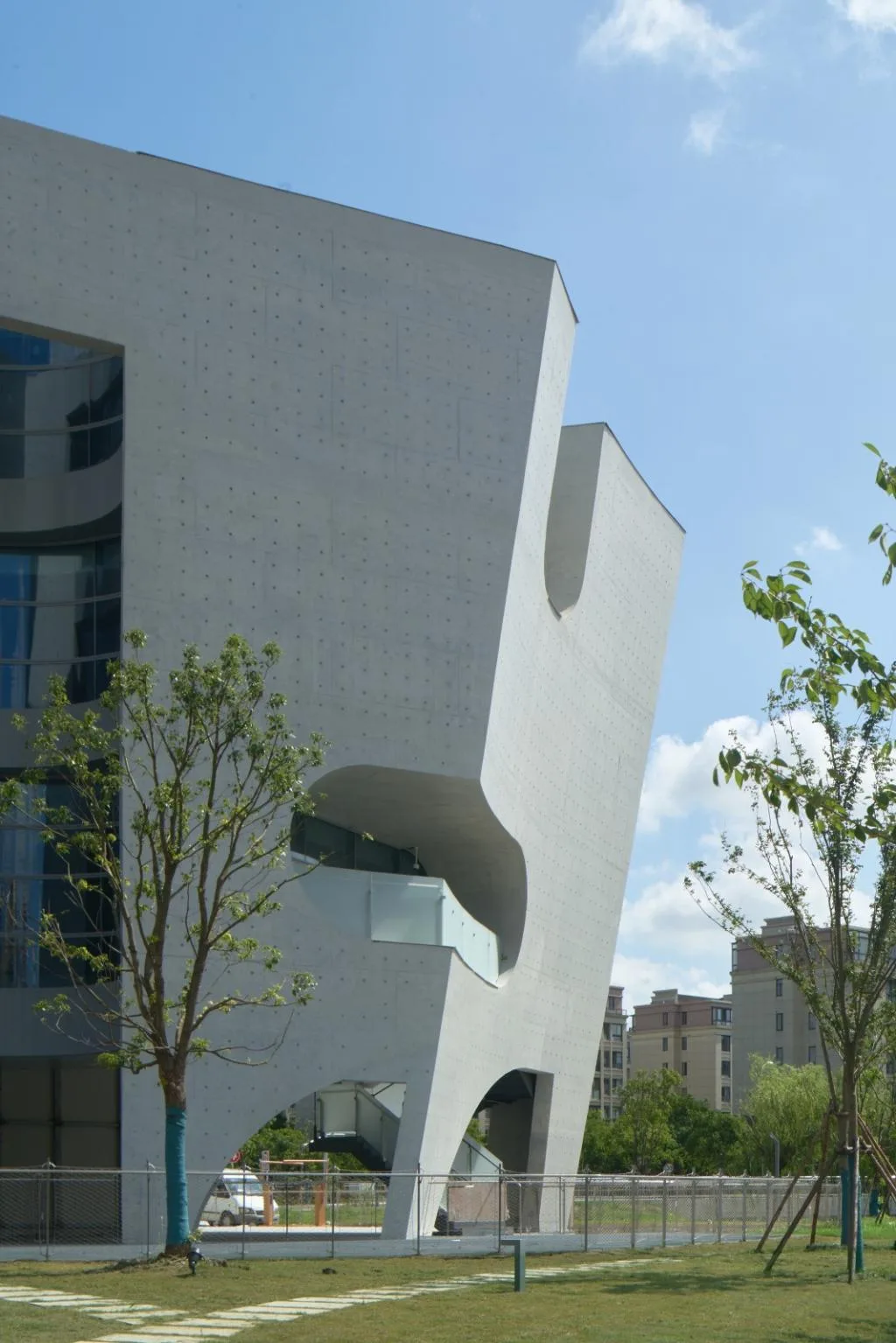 BIM建筑|上海中粮南桥半岛文体中心与医疗服务站 / Steven Holl Architects
