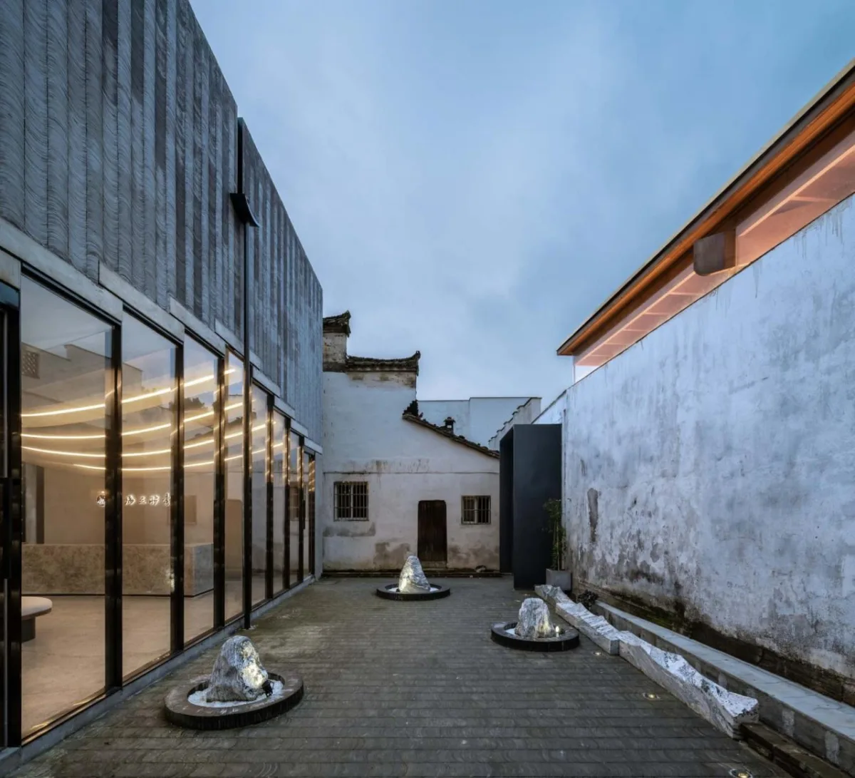 BIM建筑|桥廊：上海三联书店·黄山桃源店 / 来建筑设计工作室