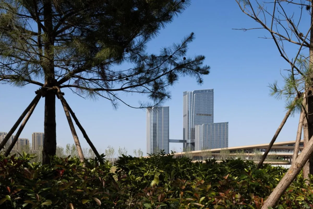 BIM建筑|最美全运会完美收官，奥体中轴之门继续绽放新的生命力 / 三益建筑设计