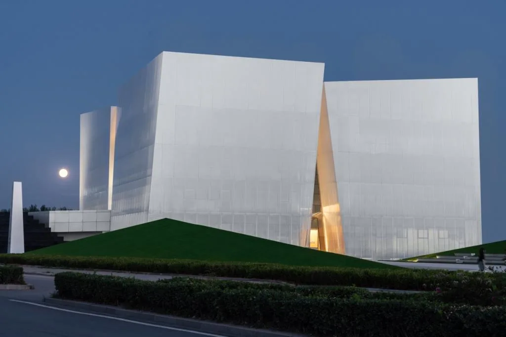 BIM建筑|大道非形-不受风格约束的建筑 / aoe事建组的建筑实践之路