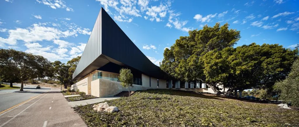 BIM建筑|城市海滩寄宿制学院 / iredale pedersen hook architects