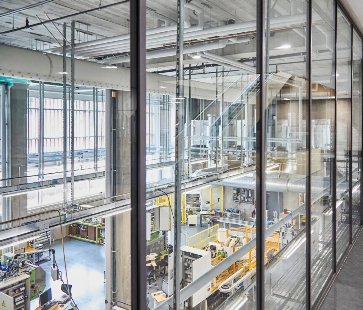 BIM建筑|Mercantec Midtbyens 体育馆 / Cubo 建筑事务所