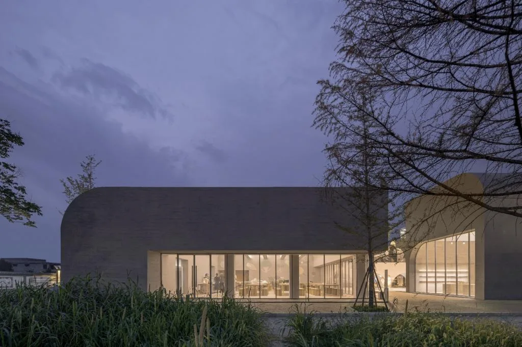 BIM建筑|秦厂村社区中心党建综合体 / Studio 10