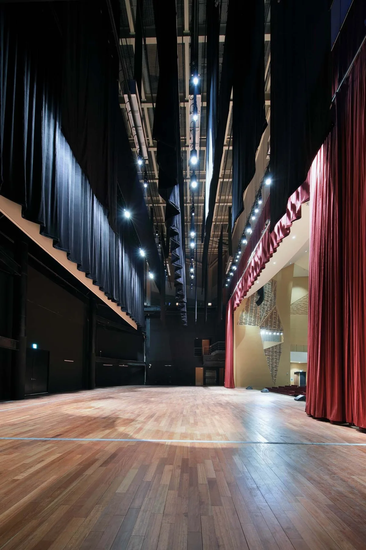 BIM建筑|台湾中央大学多功能大礼堂 / 潘冀联合建筑师事务所