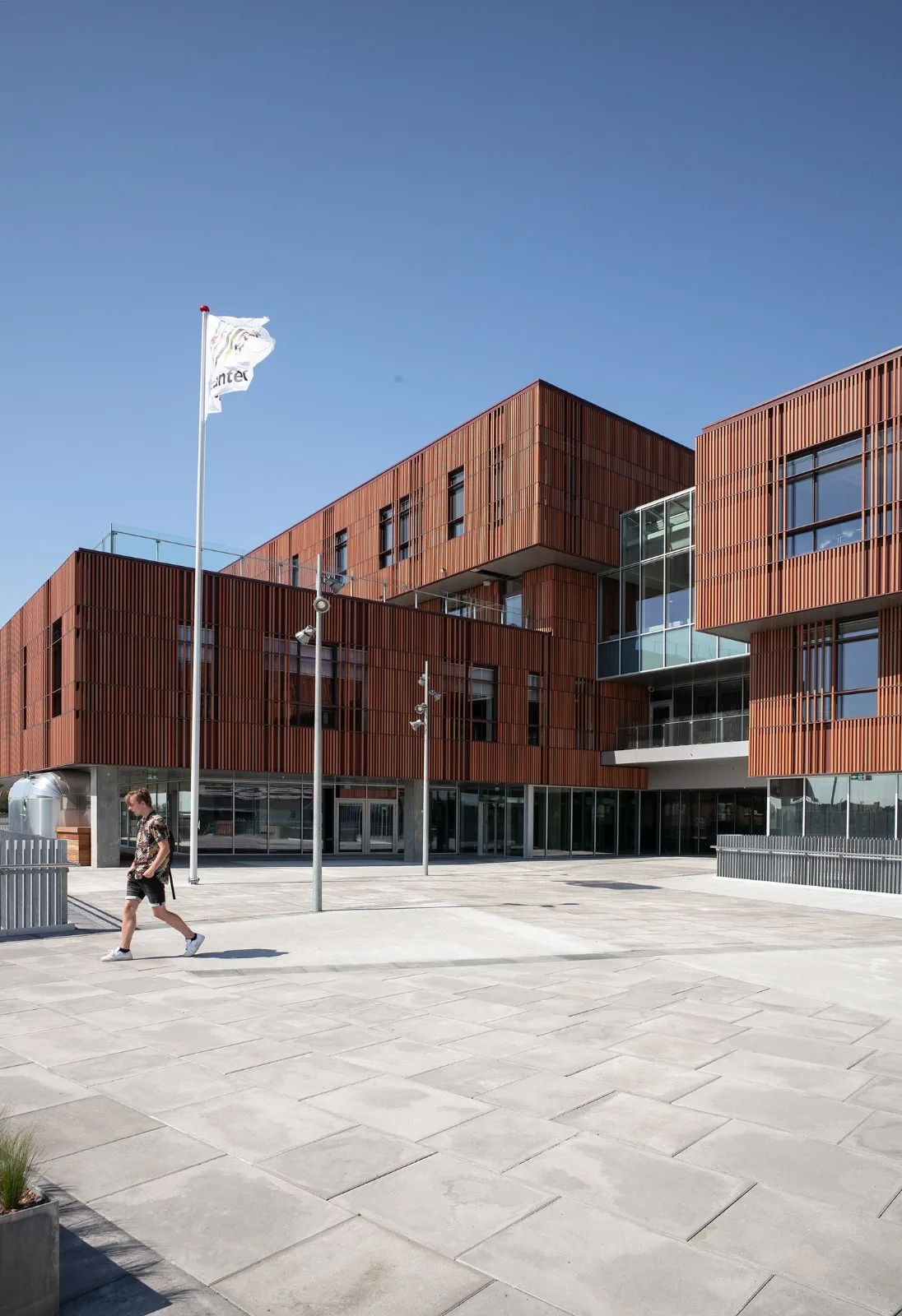 BIM建筑|Mercantec Midtbyens 体育馆 / Cubo 建筑事务所