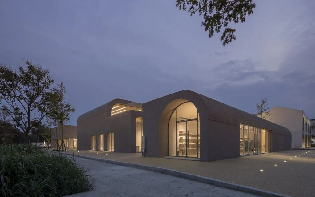 BIM建筑|秦厂村社区中心党建综合体 / Studio 10