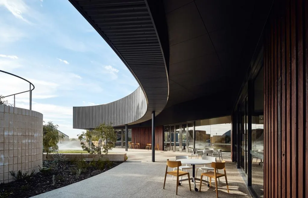 BIM建筑|城市海滩寄宿制学院 / iredale pedersen hook architects