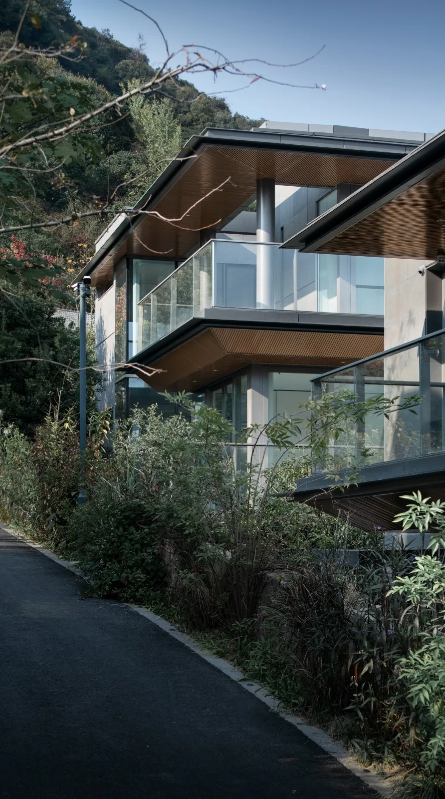 BIM建筑|自土地中生长——莫干山郡安里 / gad