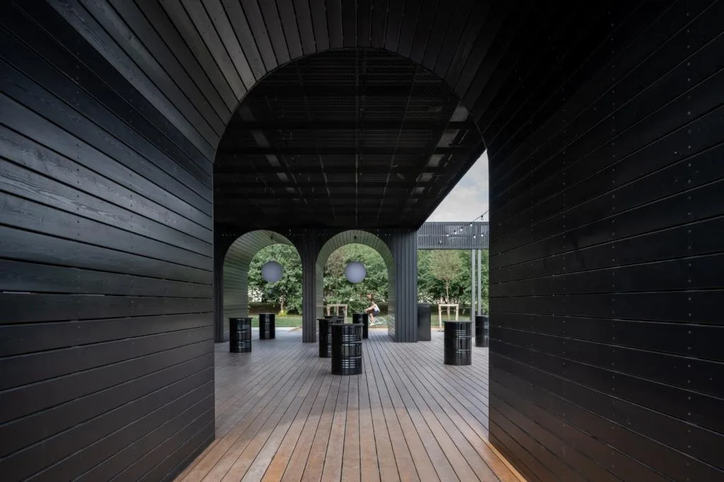 BIM建筑|库代克山公园游客接待中心 / Megabudka Architecture Bureau