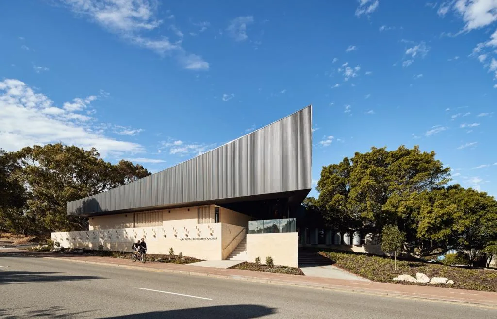 BIM建筑|城市海滩寄宿制学院 / iredale pedersen hook architects