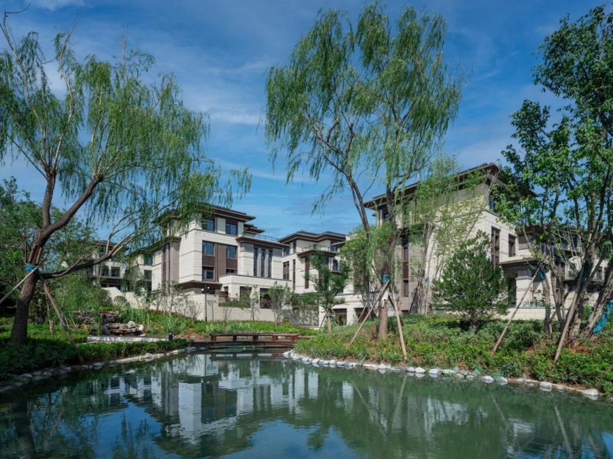 BIM建筑|诗意栖居，东方雅韵——凤凰谷·乐活小镇一期 / 天友设计