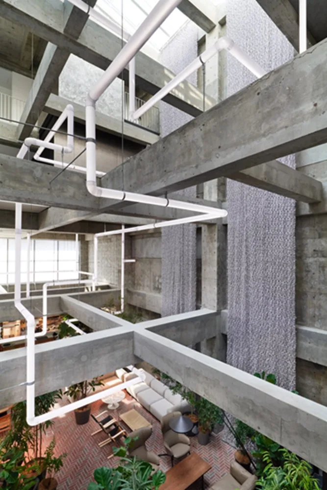 BIM建筑|藤本壮介为Shiroiya酒店增加巨大的中庭和青山