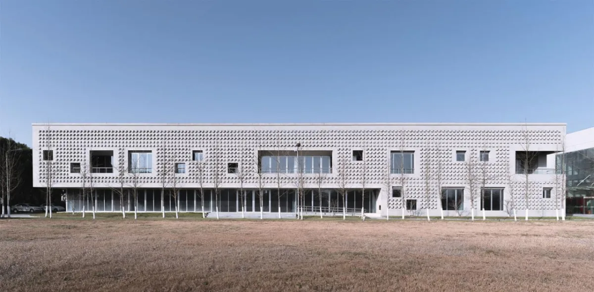 BIM建筑|和椿科技二号厂房 / 张朋千建筑事务所