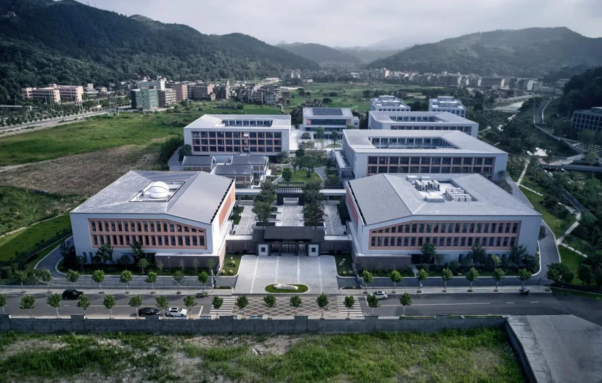 BIM建筑|树下问道，山间筑园 ——乐清市荆山公学 / 浙江大学建筑设计研究院有限公司