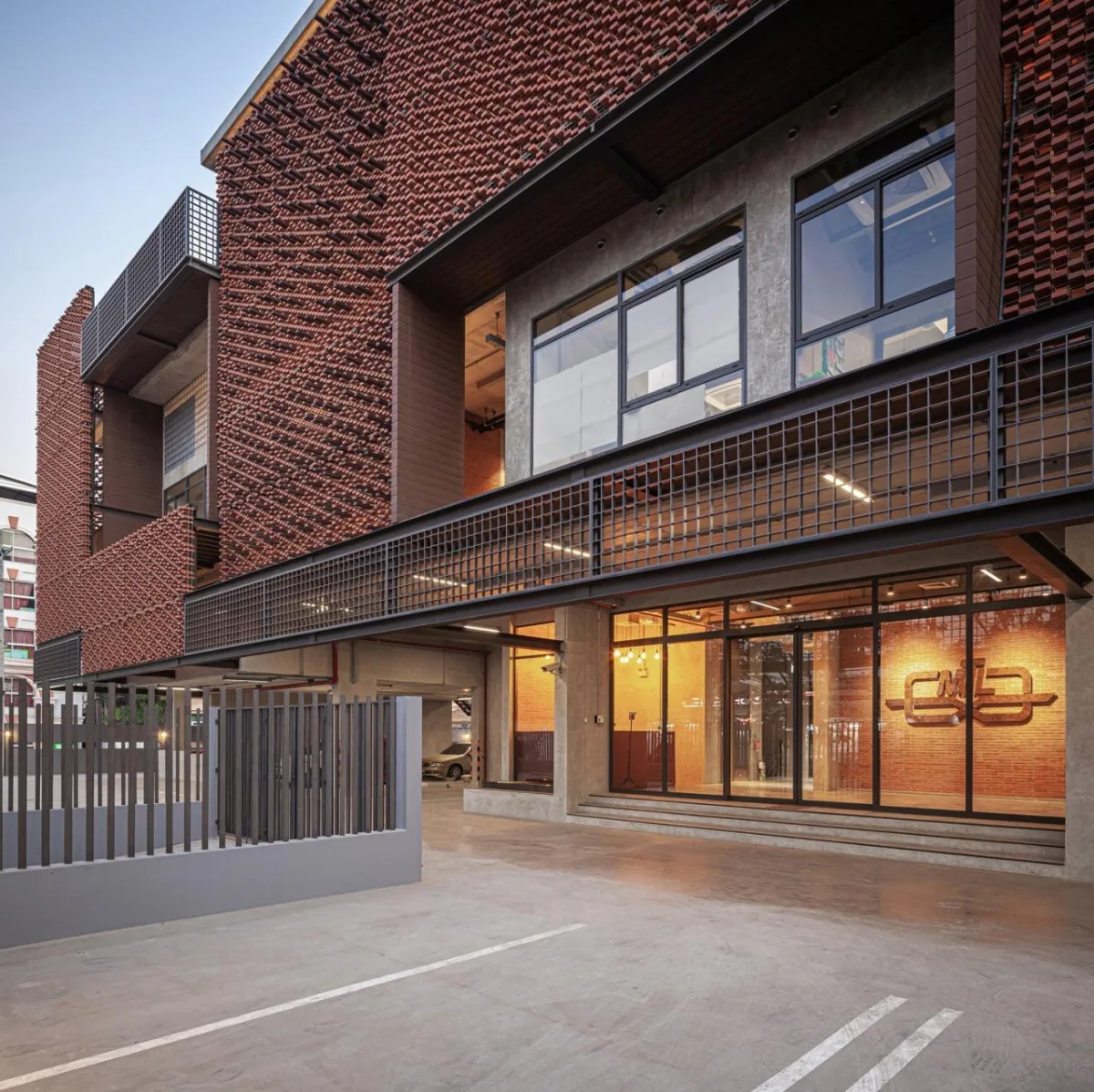 BIM建筑|MTL 办公室 / Junsekino Architect and Design