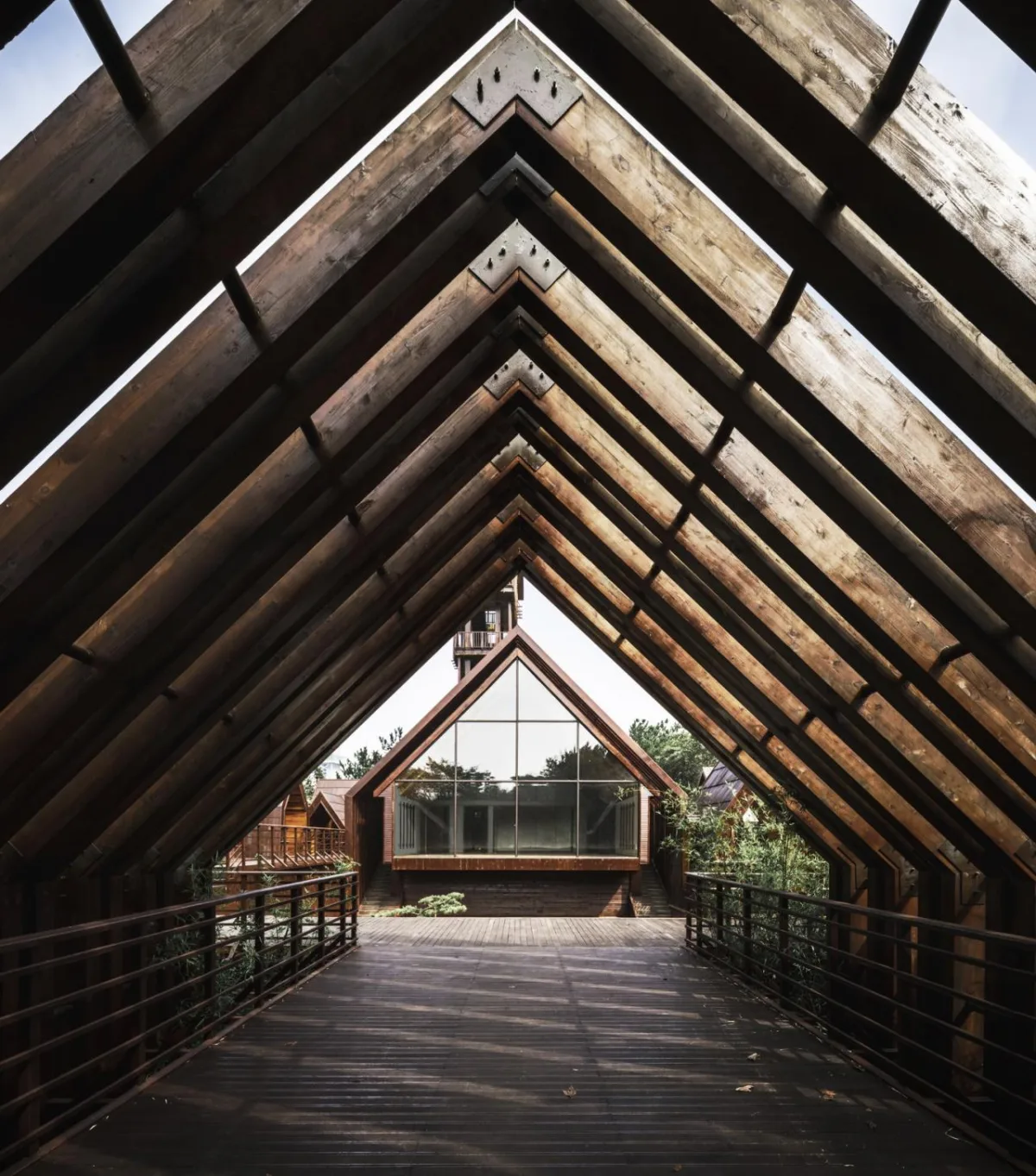 BIM建筑|木屋小镇：岛屿 · 丛林 · 小木屋，九江 / 平介设计