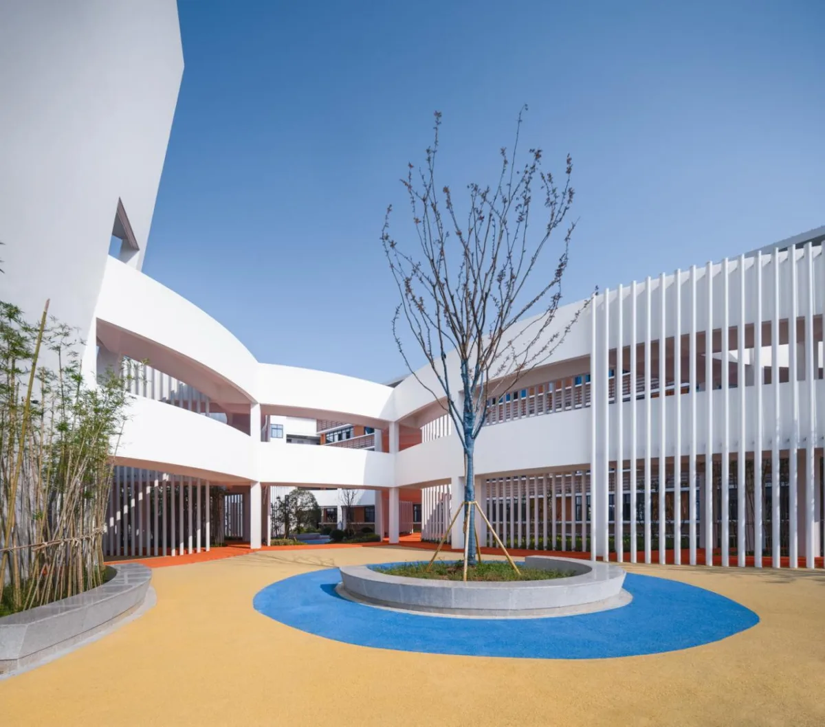 BIM建筑|维度的转移：凤西小学 / 米丈建筑