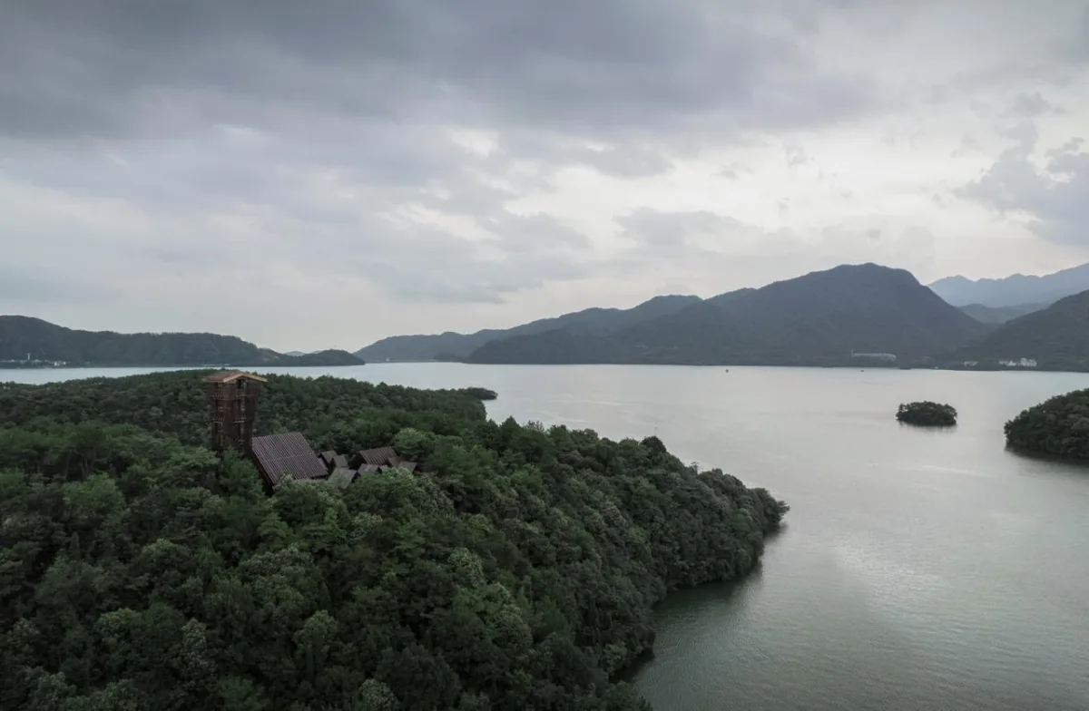BIM建筑|木屋小镇：岛屿 · 丛林 · 小木屋，九江 / 平介设计