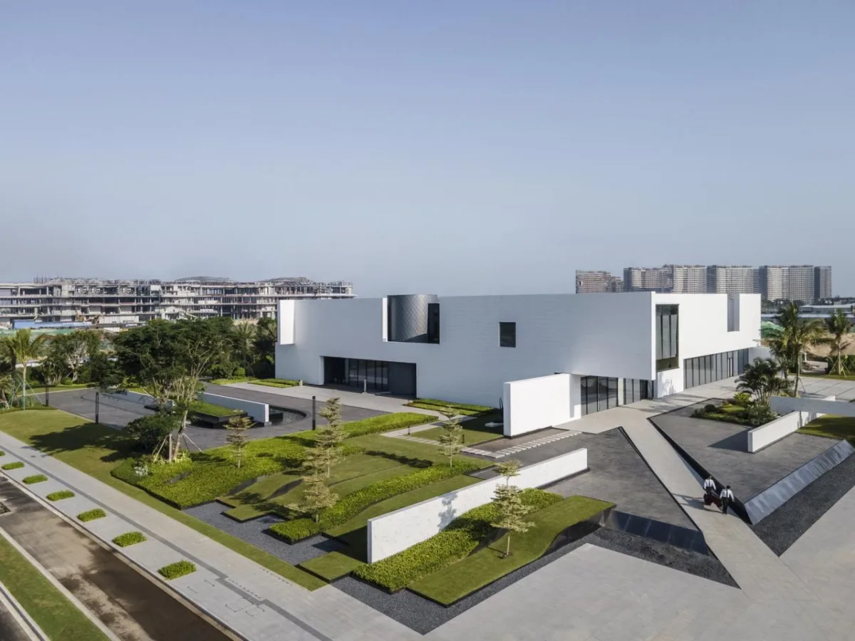 BIM建筑|打破墙的边界: 海口市国际免税城接待中心 / aoe事建组