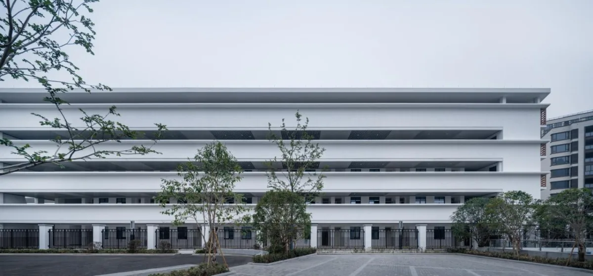 BIM建筑|维度的转移：凤西小学 / 米丈建筑