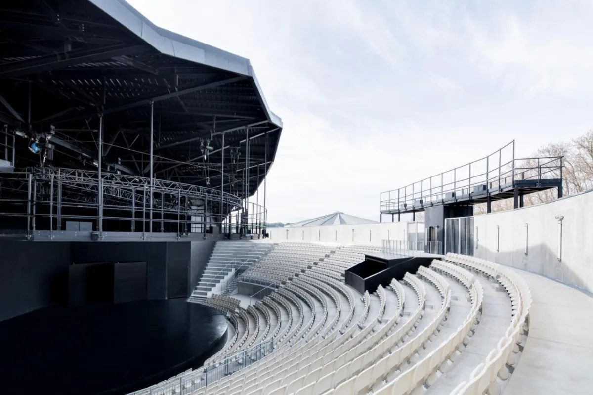BIM建筑|马戏团式建筑，Domaine de Bayssan 剧院 / K architectures