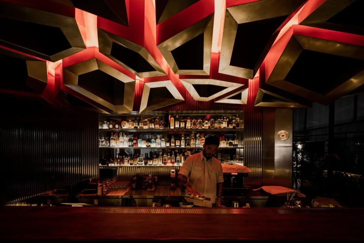 BIM建筑|KoRoVa Bar / 低态建筑