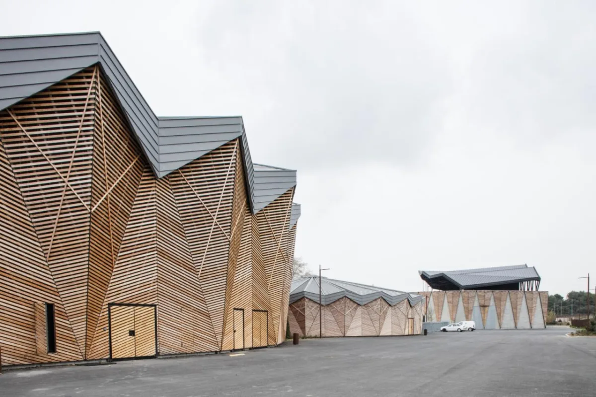 BIM建筑|马戏团式建筑，Domaine de Bayssan 剧院 / K architectures