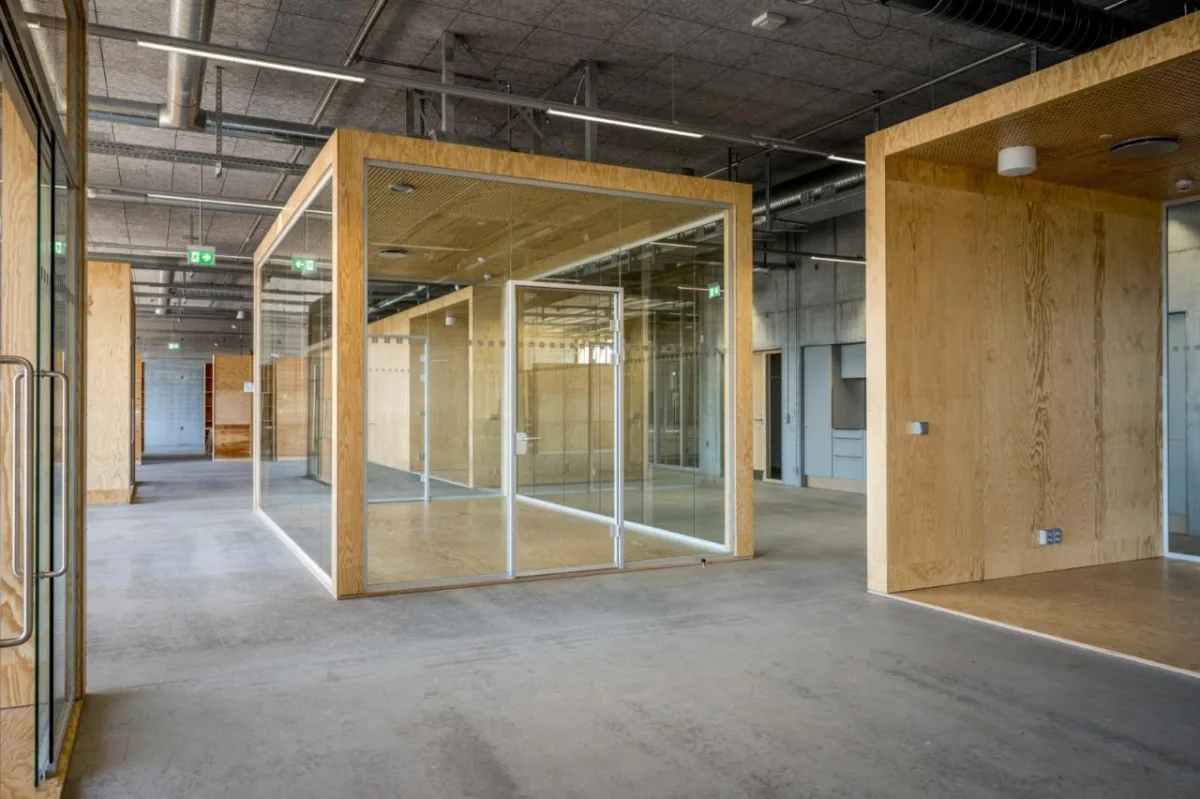 BIM建筑|奥斯胡建筑学院 / ADEPT