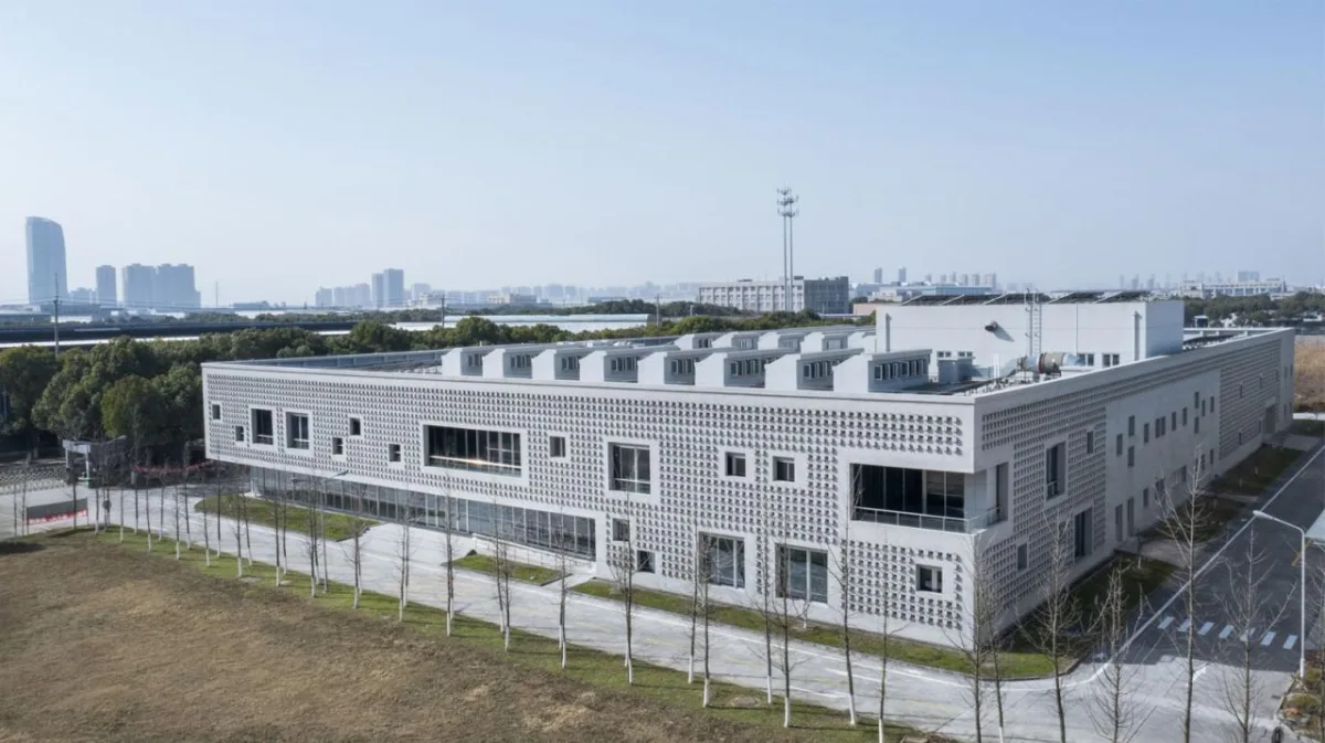 BIM建筑|和椿科技二号厂房 / 张朋千建筑事务所
