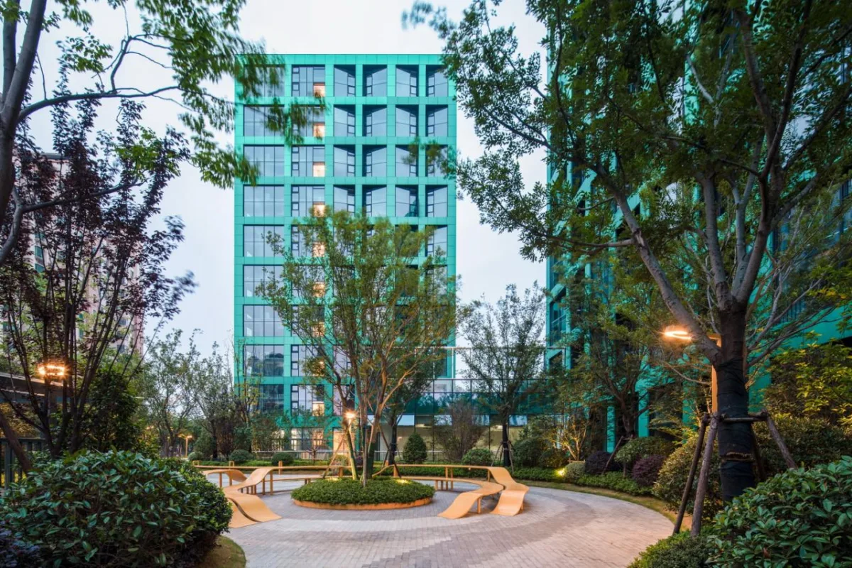 BIM建筑|南京银城KinmaQ+社区 / 优意建筑设计