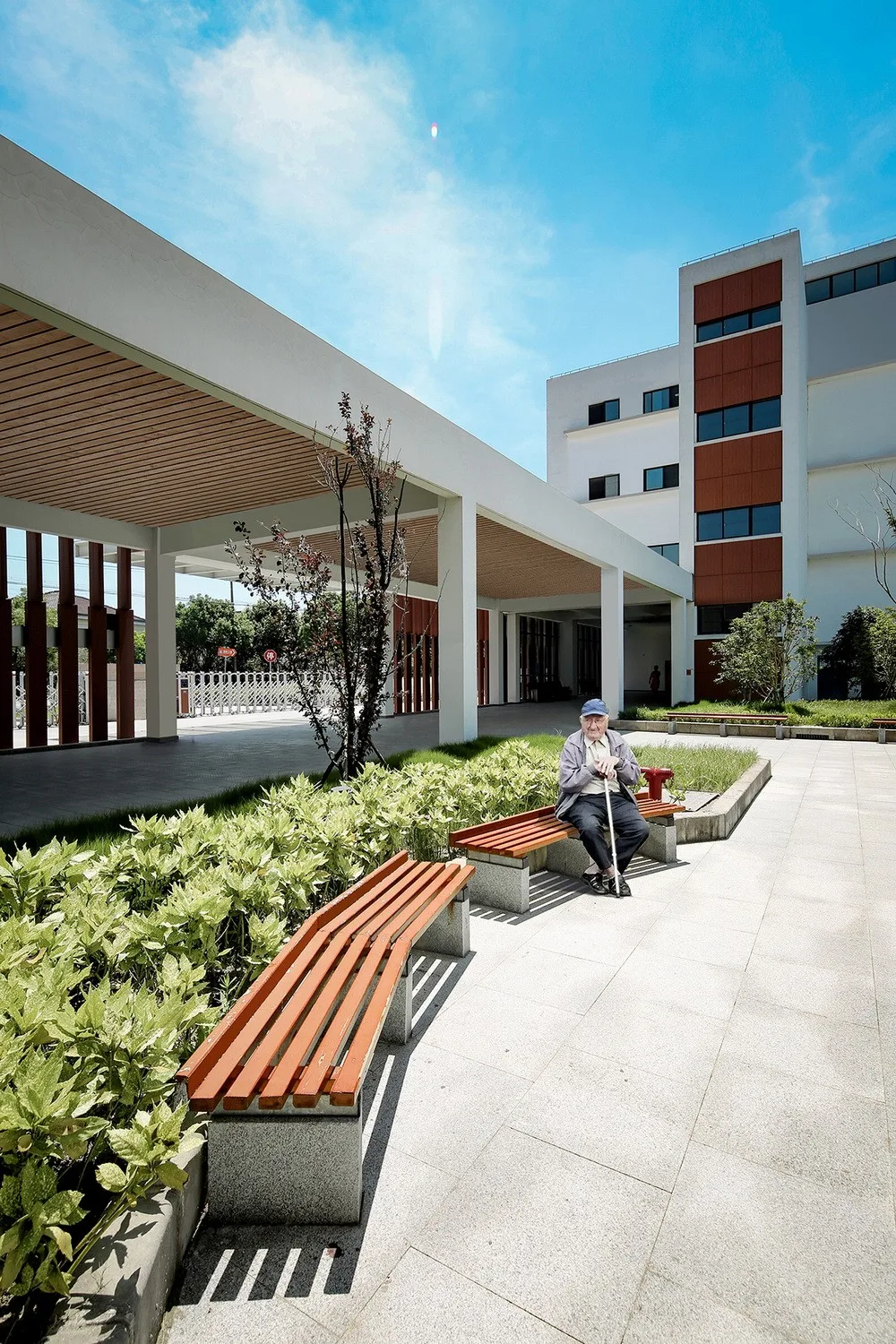 BIM建筑|赵巷康宁养护院建筑设计—这里欢迎自由的老灵魂 / 上海久利建筑事务所