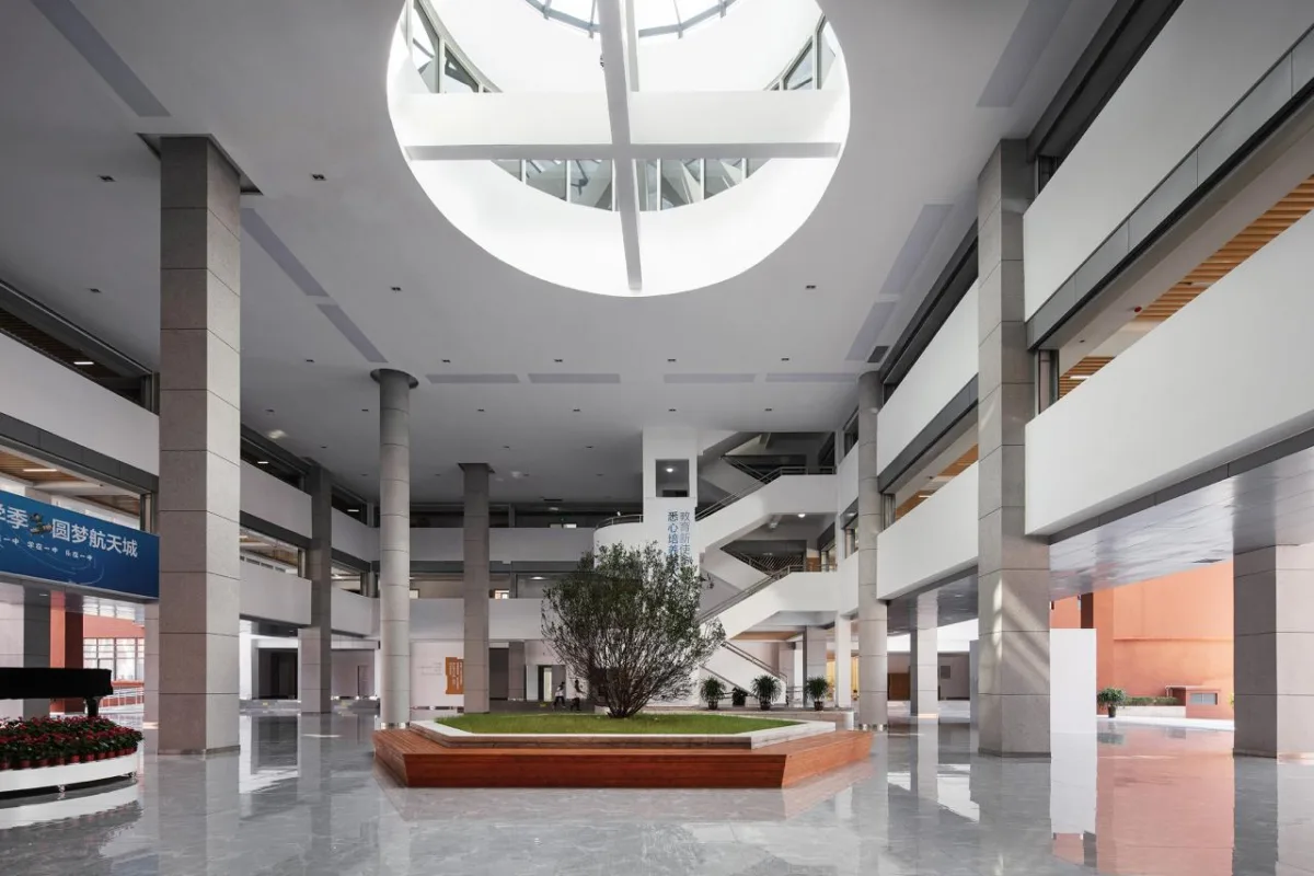 BIM建筑|“合”与“和” 厅、堂与庭：西安市航天城第一中学建筑设计 / 西安建筑科技大学建筑设计研究院