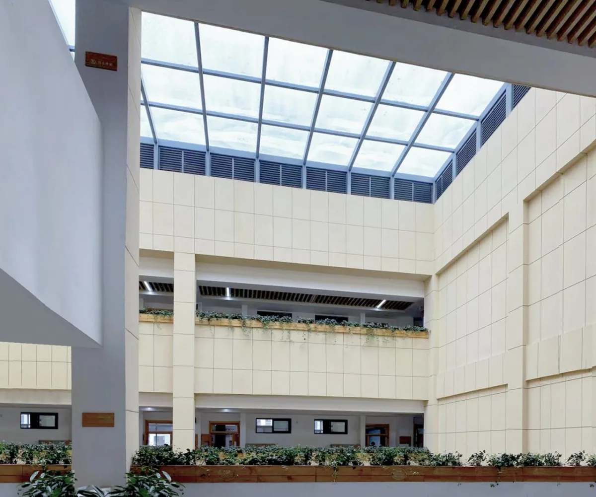 BIM建筑|“合”与“和” 厅、堂与庭：西安市航天城第一中学建筑设计 / 西安建筑科技大学建筑设计研究院