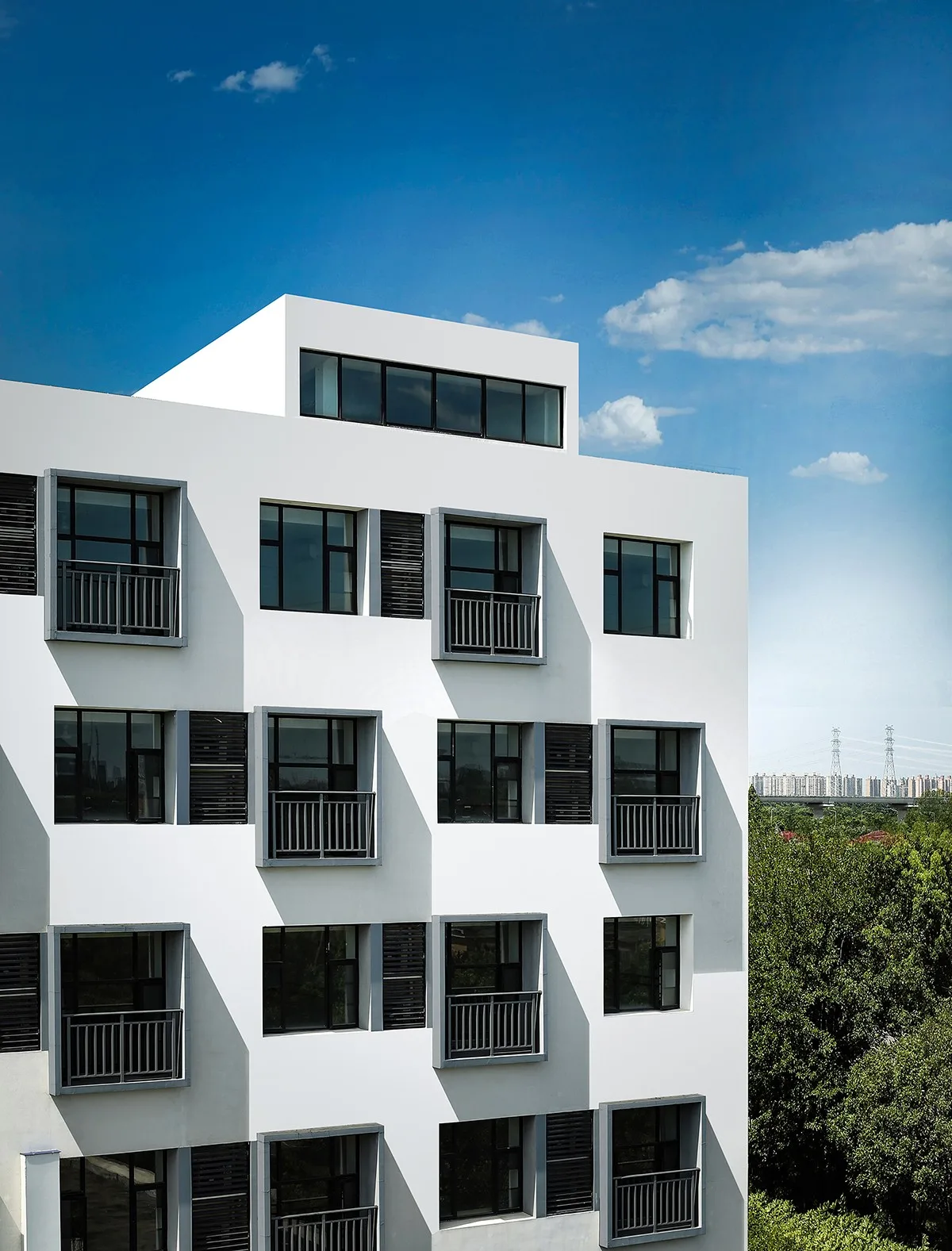 BIM建筑|赵巷康宁养护院建筑设计—这里欢迎自由的老灵魂 / 上海久利建筑事务所